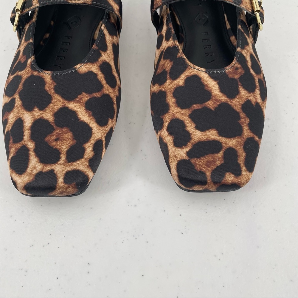 NIB Katy Perry Leopard Print Evie Mary Jane Gold Hardware Flats Size 5.5M Casual - Picture 3 of 9